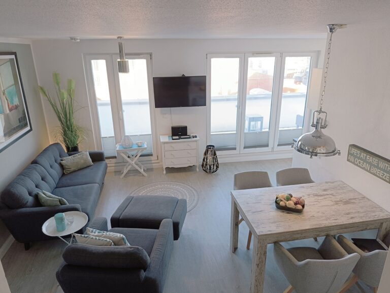 Ein kleines Schmuckstück an der Ostsee – Urlaubserlebnisse im Penthouse „Meerzeit“ in Kellenhusen